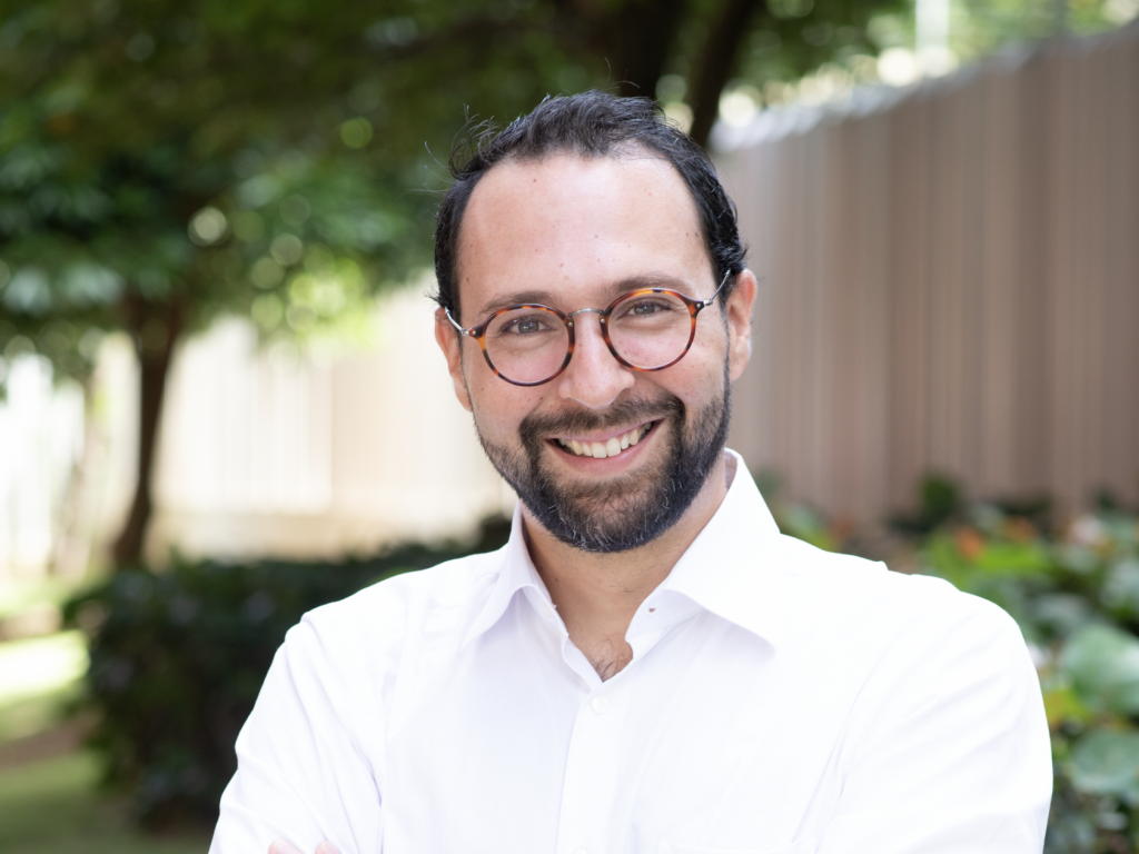 Gabriel Cifuentes, Columnista