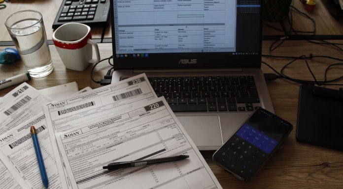 DIAN, saldos a favor, impuesto de renta, Más Colombia