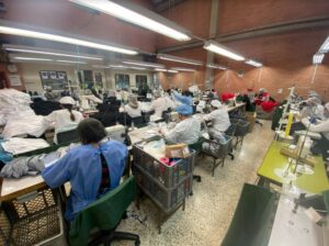 Industrias, Fábricas, Manufacturas,