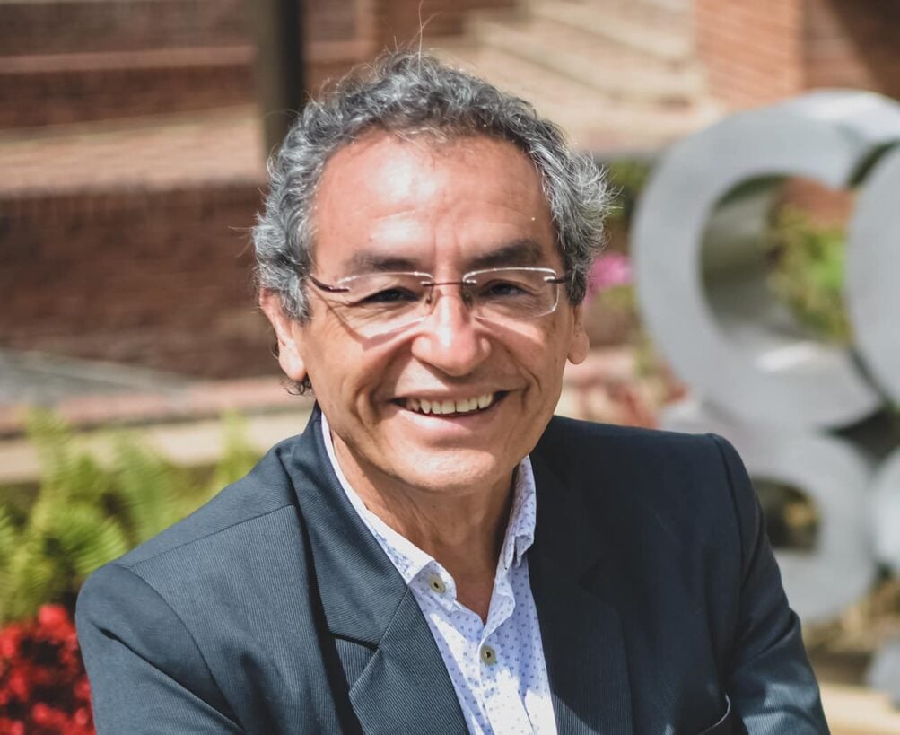 Bernardo Useche, Columnista, Más Colombia