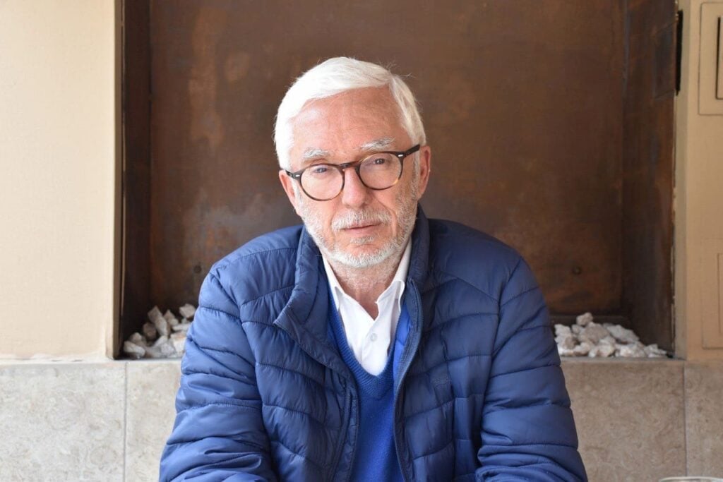 Jorge Enrique Robledo, Columnista, Más Colombia