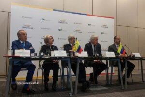 comisión binacional, Colombia, Venezuela, ministros de Colombia y Venezuela, Más Colombia