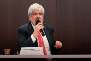 ministro de comercio, Germán Umaña, reindustrialización