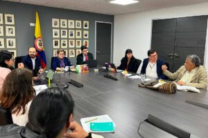 sindicatos de colombia, pensionados, Ministerio de Trabajo de Colombia, Más Colombia