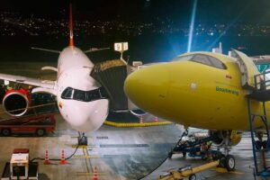 Avianca, Viva Air, aerolíneas en Colombia, servicio aéreo, Más Colombia