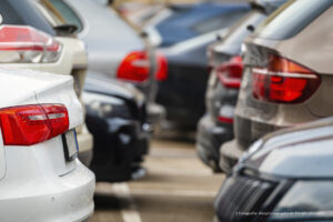 carros, estacionamiento, vehículos, parqueadero, Más Colombia