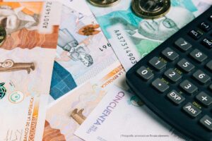 dinero colombiano, pesos colombianos, calculadora, Más Colombia