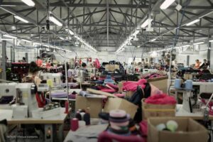 industria manufacturera, industria textil, caída en la producción, centro de producción, Más Colombia