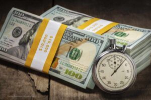 dólares, contra el tiempo, tiempo, dólares estadounidenses, desdolarización, Más Colombia