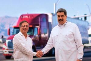 relations between Colombia and Venezuela, Gustavo Petro y Nicolás Maduro, transportation, Más Colombia