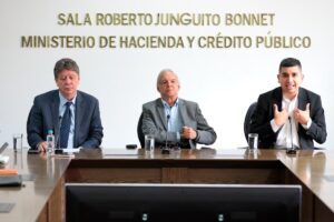 inflación, tasas de interés, ministerio de hacienda y crédito público, Sala Roberto Junguito Bonnet, Asobancaria, ANDI, Brice Mac Master, Más Colombia