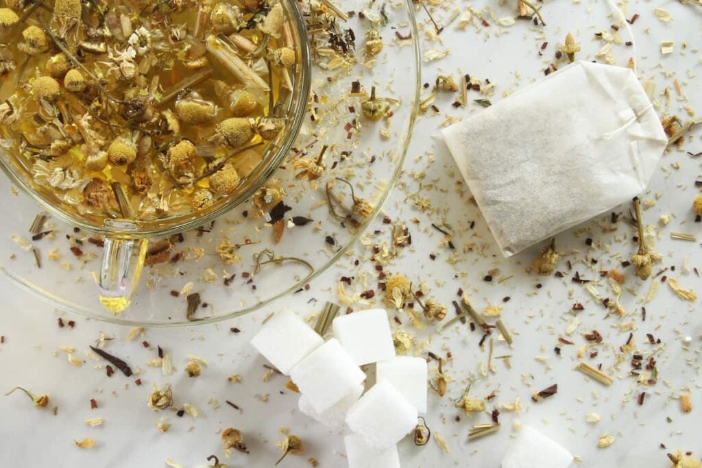 Chamomile Tea: 6 Potential Health Benefits 2 6 potential health benefits of chamomile tea 2