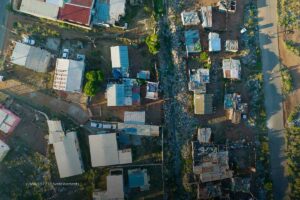 pacto verde, pobreza, casas, invasión, barrios, Más Colombia