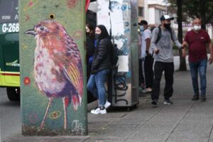 economia cultural y creativa, calles de Bogotá, arte urbano, muralismo, Más Colombia