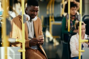 transporte público gratuito, pasajeros de bus, bus, transporte de pasajeros, Más Colombia