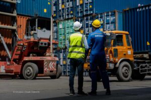 Exportaciones de Colombia, personas, camiones de carga, transportadoras, Más Colombia
