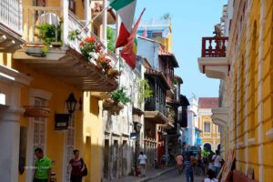 desigualdad en Colombia, Cartagena, personas, desigualdad, trabajo, movimiento, Más Colombia