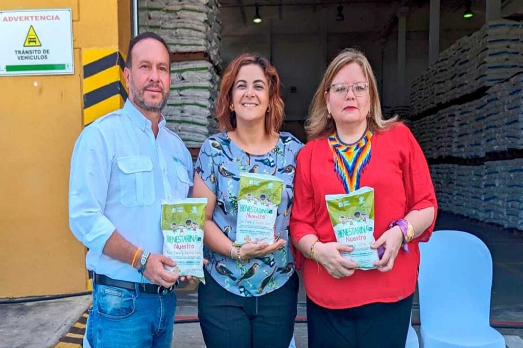 Más de mil familias campesinas sustituyen cultivos ilícitos para fabricar la Bienestarina Más Nuestra 2 Bienestarina Más Nuestra, harina, bienestarina, hombre, mujer, producto, Más Colombia