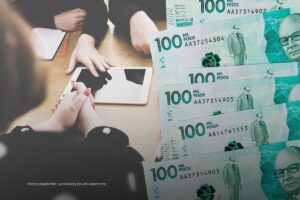 salario mínimo, inflación, billetes, mesa, hombres,mujeres, Tablet, hojas, Más Colombia