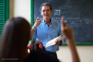 docentes universitarios, aumento salarial, Más Colombia