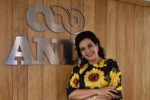 María Cristina Lara, Columnistas, Más Colombia