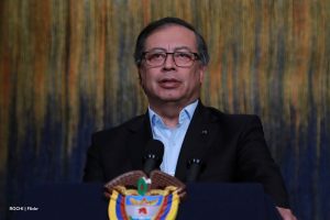 reforma constitucional, Gustavo Petro, Más Colombia