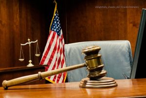 Sistema legal en Estados Unidos, Comunidad Latina, Más Colombia