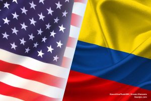 TLC con Estados Unidos, bandera de Estados Unidos, bandera de Colombia, Más Colombia