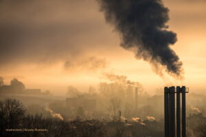 contaminación del aire en Bogotá, fábrica, mala calidad del aire, Más Colombia
