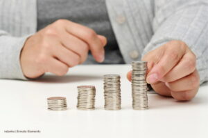 subsidios en Bogotá, dinero colombiano, monedas, Más Colombia