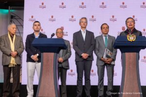 Inversiones forzosas, Gustavo Petro, Asobancaria, Más Colombia