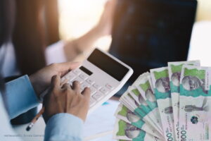 aumento de salario, concurso de ascenso 2024, descuento de nómina, calculadora, dinero, Más Colombia