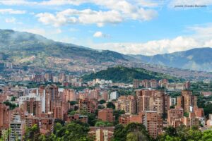 medellín, Más Colombia