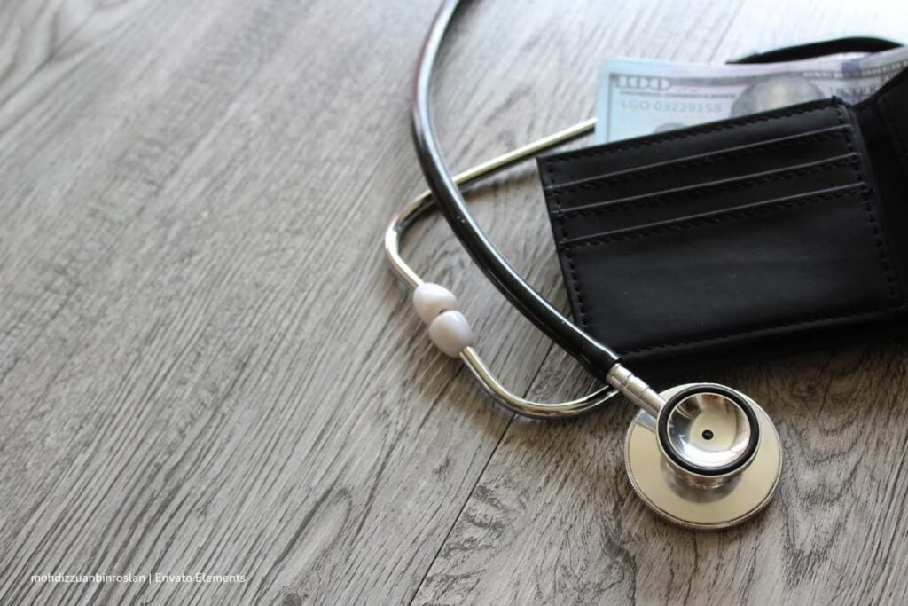 5 estrategias efectivas para ahorrar en Año Nuevo y empezar el 2025 con toda 3 Estrategias para ahorrar en año nuevo, alcancía, hacer cuentas, dinero, Más Colombia