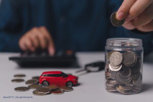 Impuesto vehicular 2025, carro, dinero, monedas, Más Colombia