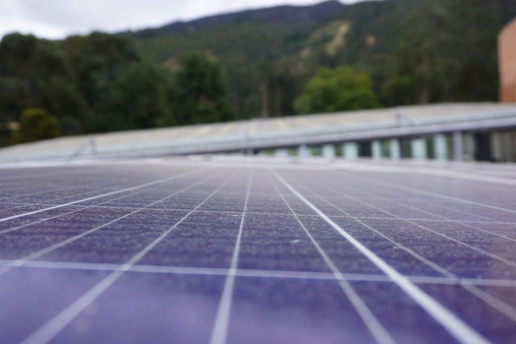 Colegio Rochester de Chía recibe prestigioso reconocimiento por su liderazgo en sostenibilidad 4 Colegio Rochester, reconocimiento medio ambiente, paneles solares, Más Colombia