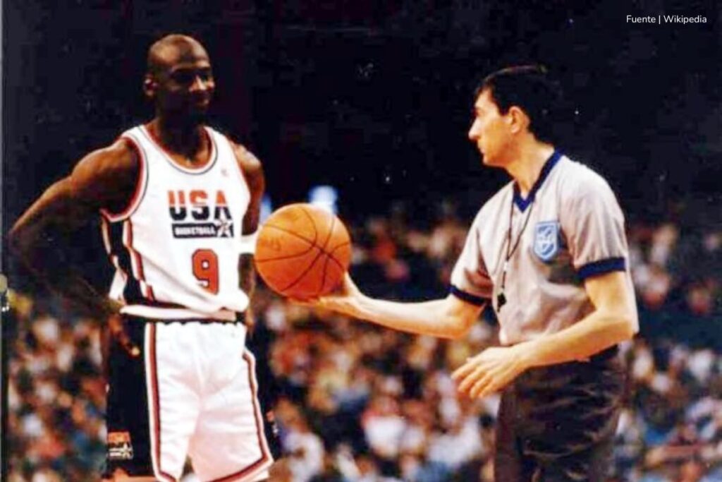 deportistas más sobresalientes, Michael Jordan en acción, Más Colombia