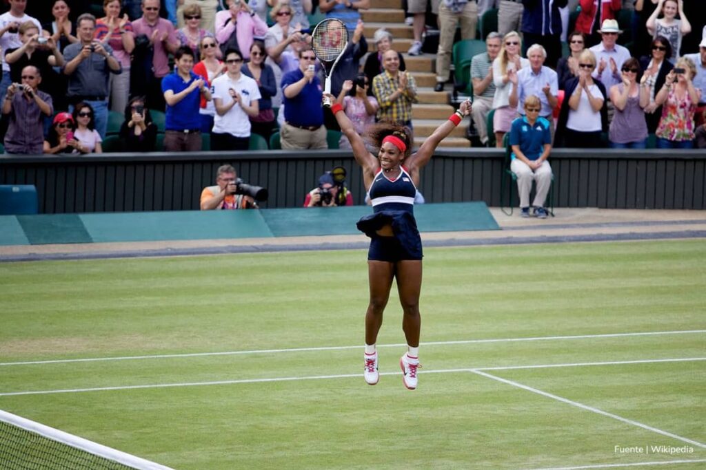 deportistas más sobresalientes, Serena Williams celebrando una victoria, Más Colombia