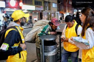 habitantes de calle, personas del IDIPRON censando a habitando de calle, Más Colombia