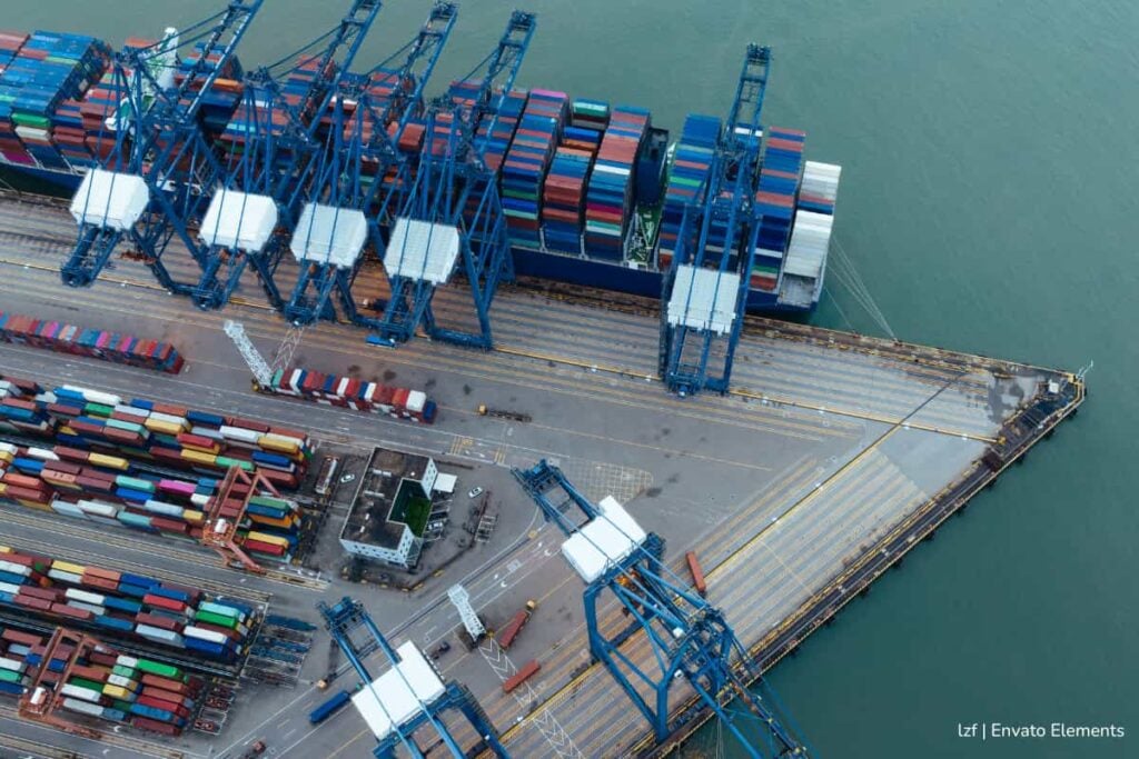 Exportaciones de Colombia crecieron en marzo a pesar de tensiones globales 3 Exportaciones colombianas, buque, mercancía, contenedores, Más Colombia