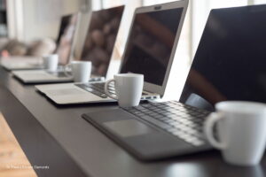 historia del computador, Selección de computadores, Más Colombia