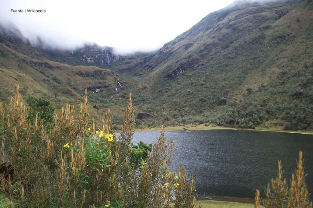 Estudio revela que los páramos de Colombia siguen en riesgo de incendios 4 páramos de Colombia, laguna, Más Colombia