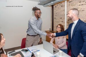 Empleo en Bogotá, empresarios contratando, Más Colombia