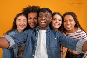 Renta Joven, jóvenes en el programa, Más Colombia