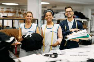 dotación de uniforme, personas con dotación, Más Colombia