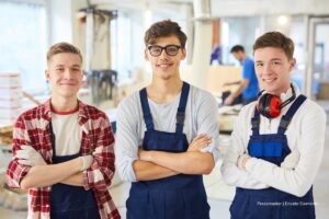 prácticas laborales, jóvenes haciendo pasantías, Más Colombia