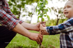 medio ambiente, Personas cuidando un entorno natural, Más Colombia
