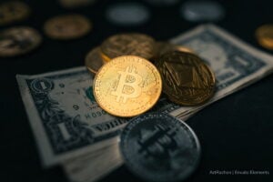 Minería en la nube, dinero, bitcoin, dólares, Más Colombia
