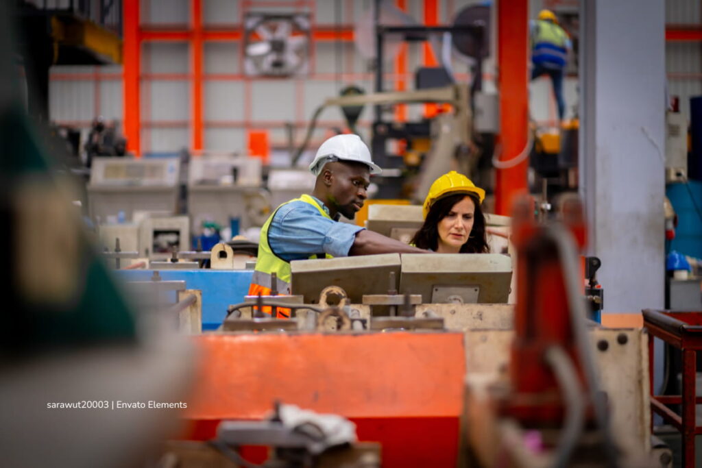 Ojo, así quedaría el recargo nocturno con reforma laboral: haga cuentas 2 reforma laboral, dos trabajadores de bodega, Más Colombia