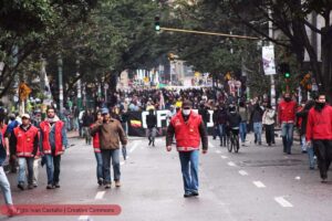 reforma laboral, consulta popular, paro nacional, manifestación, chalecos, Más Colombia